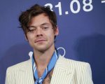 Venezia 2022, Harry Styles rivela: 'Mi piacerebbe lavorare con Paolo Sorrentino'.