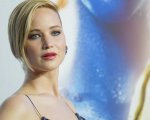 Jennifer Lawrence: “Mi pagano meno degli uomini perché ho una vagina”
