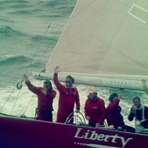 Untold: la regata del secolo, un'immagine del film