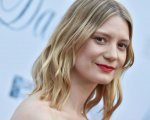Blueback: Mia Wasikowska ed Eric Bana si immergono nelle profondità dell'Oceano nel trailer ecologista
