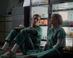 The Good Nurse: Jessica Chastain sospetta che Eddie Redmayne sia un killer nel trailer