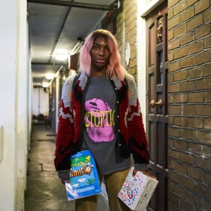 I May Destroy You: Michaela Coel in una scena
