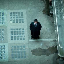 Maigret: Gérard Depardieu in una scena del film giallo