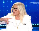 Domenica In, Mara Venier contro uno del pubblico: “Stiamo lavorando”