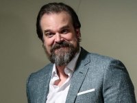 David Harbour star di Gran Turismo, film tratto dal popolare videogioco