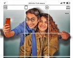Un mondo sotto social, la recensione: I Soldi Spicci tornano al cinema, stavolta anche alla regia