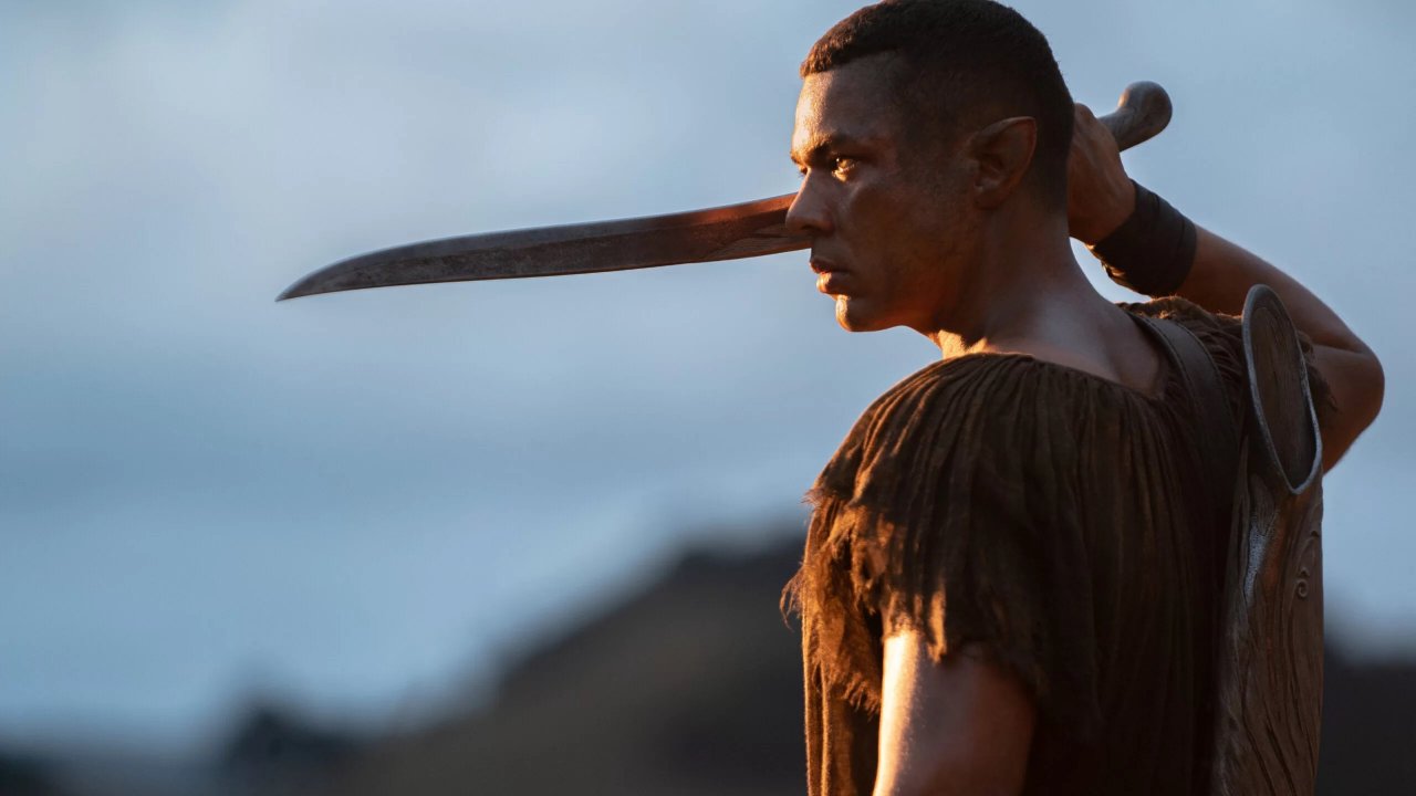 Gli Anelli del Potere: i commenti razzisti hanno spinto Amazon a ingaggiare una terapista per il cast