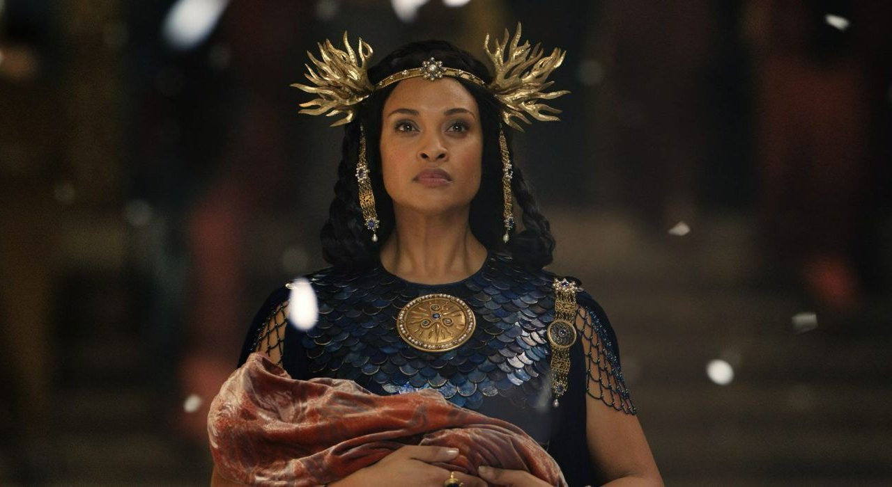 Gli Anelli del Potere 2 si gira senza senza autori sul set, i commenti al veleno: 'Potrebbe migliorare'