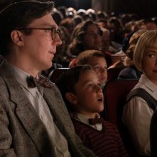 The Fabelmans: Paul Dano, Mateo Zoryan e Michelle Williams in una scena