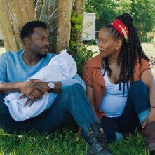 Il Bunker: Derek Luke ed Erika Alexander in una scena del film