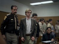 Mostro: la storia di Jeffrey Dahmer, Ryan Murphy risponde alle accuse dei familiari delle vittime