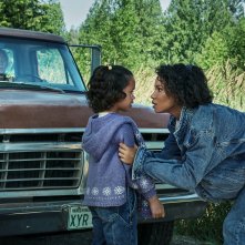 Lou: Jurnee Smollett in una scena del film