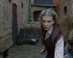 Enola Holmes 2, Millie Bobby Brown e Henry Cavill tornano nel trailer del sequel targato Netflix