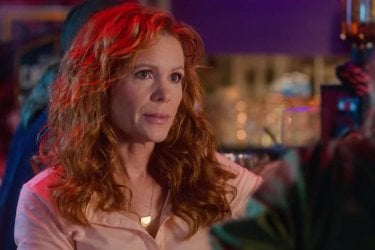 Robyn Lively 1