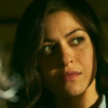 The Old Man: un primo piano di Alia Shawkat