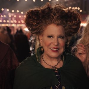 Hocus Pocus 2: Bette Midler, Sarah Jessica Parker, Kathy Najimy in un'immagine