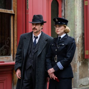 Omicidio nel West End: Saoirse Ronan, Sam Rockwell in un'immagine