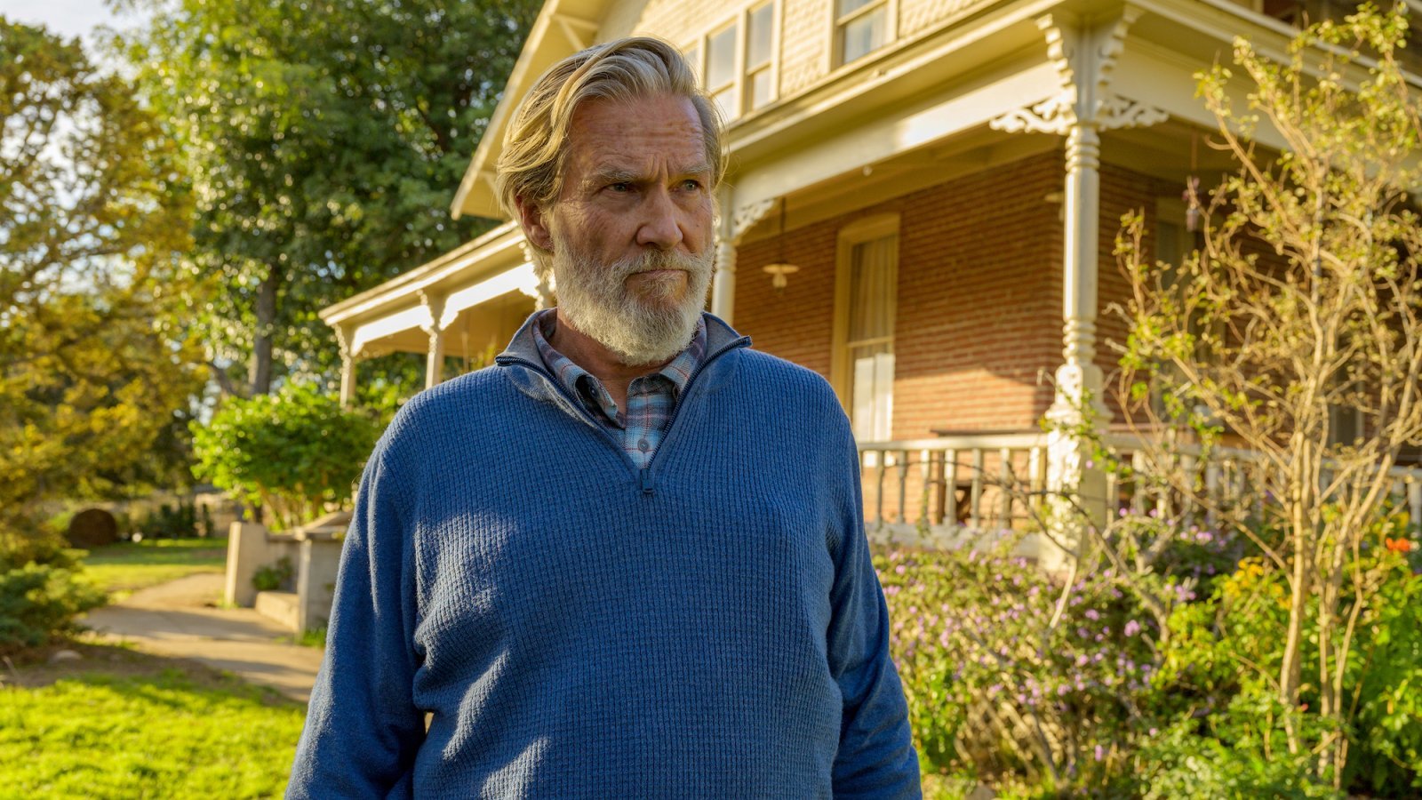 Jeff Bridges in una sequenza di The Old Man