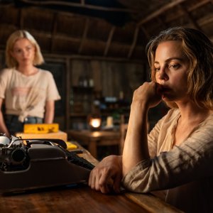 The Mosquito Coast 2: una foto dei protagonisti