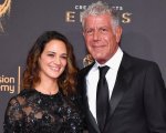 Asia Argento risponde alle accuse su Anthony Bourdain con una controversa storia Instagram (FOTO)