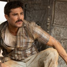 Una birra al fronte: Zac Efron in una sequenza del film