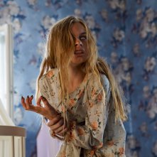 Hatching - La forma del male: Siiri Solalinna in una sequenza del film