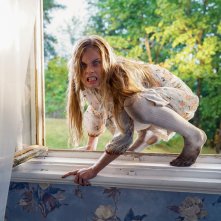 Hatching - La forma del male: Siiri Solalinna in una sequenza