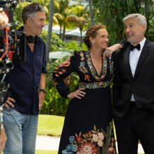 Ticket to Paradise: Julia Roberts con George Clooney in una foto dal set