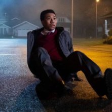 The Midnight Club: William Chris Sumpter in una scena