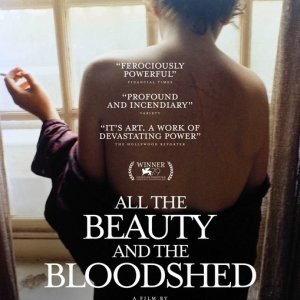Locandina di All the Beauty and the Bloodshed