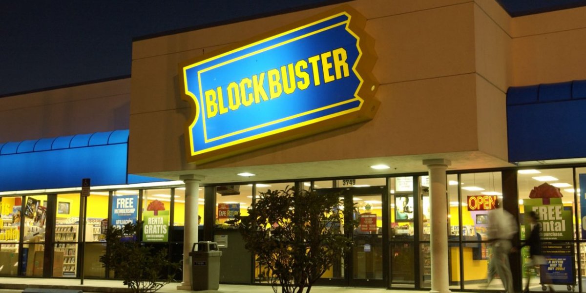 Blockbuster il primo trailer della nuova serie Netflix