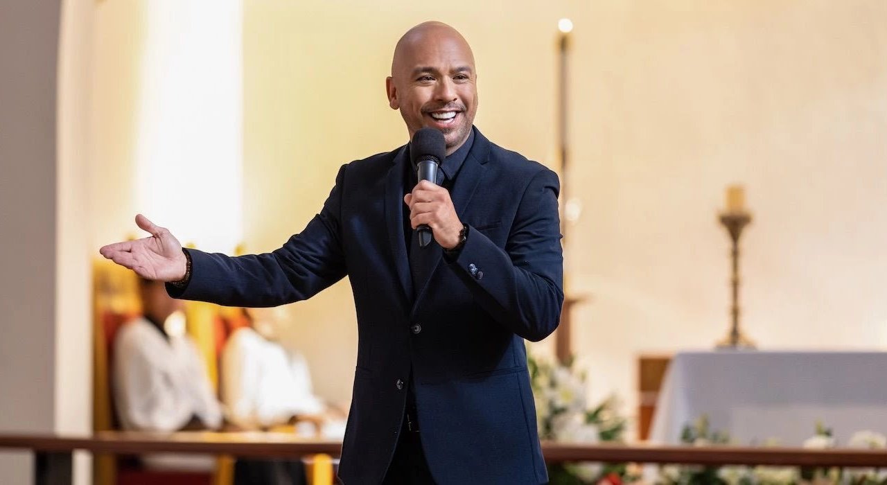Golden Globe, Steve Martin difende il presentatore Jo Koy: 'Condurre uno show è un compito molto difficile'