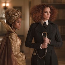 L'Accademia del Bene e del Male: Kerry Washington e Charlize Theron in un'inquadratura