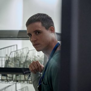 The Good Nurse: Eddie Redmayne in un'immagine