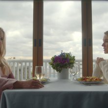 The Watcher: Naomi Watts e Jennifer Coolidge in una scena