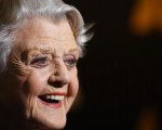 Angela Lansbury: tutti gli episodi de La signora in giallo, da stasera su Sky e in streaming su NOW
