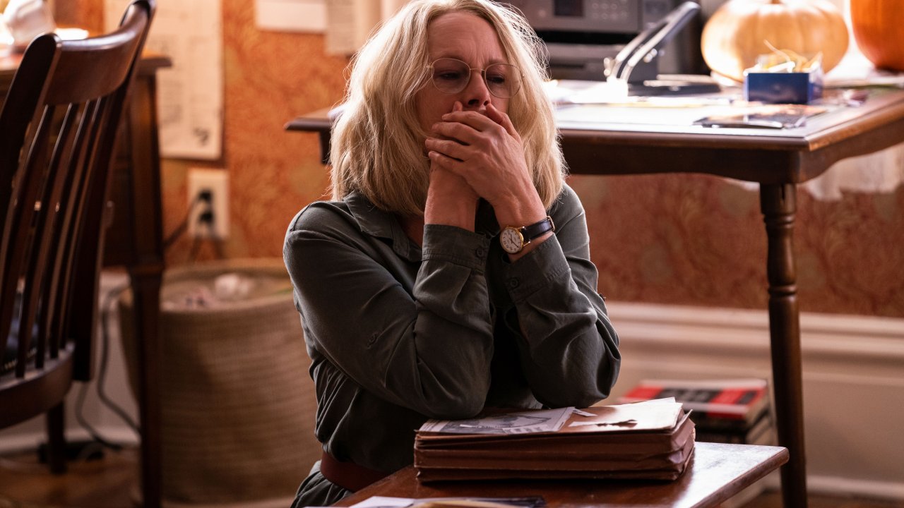 Jamie Lee Curtis in una scena di Halloween Ends