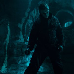 Halloween Ends: James Jude Courtney in  una scena del film