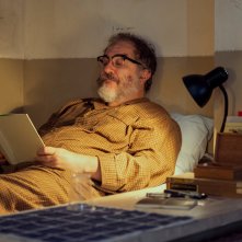 Tutto chiede salvezza: Andrea Pennacchi in una scena