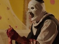 Terrifier 2: l'horror spaventa a morte il pubblico (alcuni vomitano in sala)