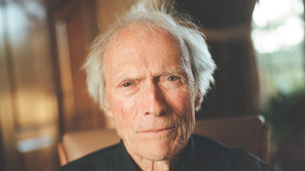 Un primo piano di Clint Eastwood