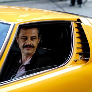 La California: Stefano Pesce in una scena del film