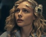 Inverso - The Peripheral, da domani su Prime Video i primi due episodi della serie con Chloe Moretz