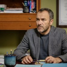 Una foto di scena della serie Vincenzo Malinconico, Avvocato d’insuccesso