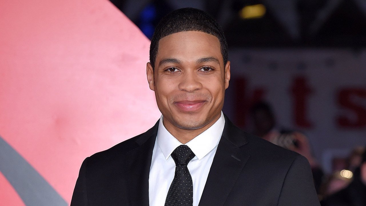 DC e Warner Bros., Ray Fisher commenta l'addio di Walter Hamada: 'Ha fallito'