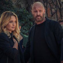 Boris 4: Carolina Crescentini e Pietro Sermonti in una scena del primo episodio