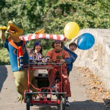 Il talento di Mr. Crocodile: Constance Wu, Javier Bardem, Winslow Fegley in una foto