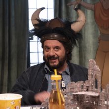 Sono Lillo: Il protagonista in una scena della serie Prime Video