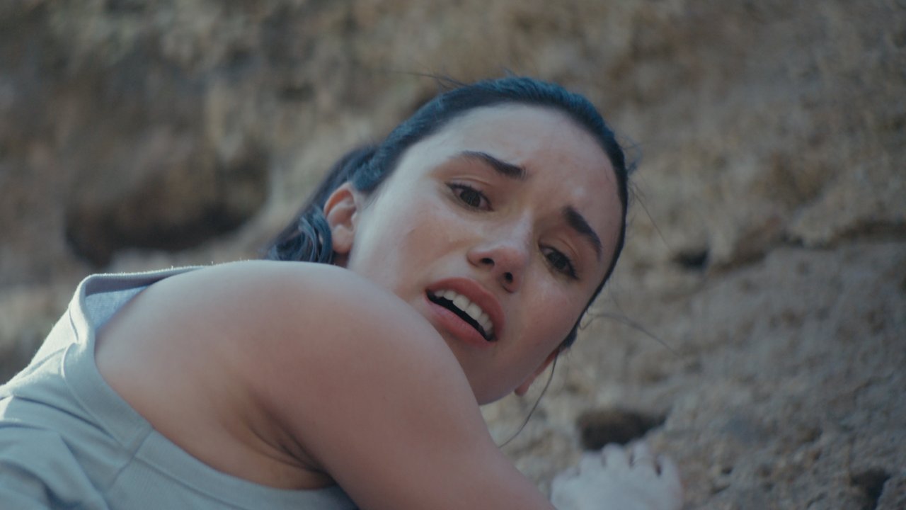 Fall: il survival movie al femminile di Scott Mann da oggi al cinema