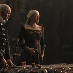 House of the Dragon: Matt Smith ed Emma D'Arcy in una scena del finale di stagione